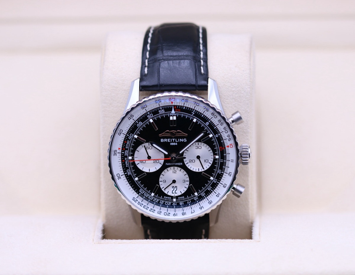 百年灵Navitimer完全指南：飞行滑尺、B01机芯与航空传奇的当代演绎