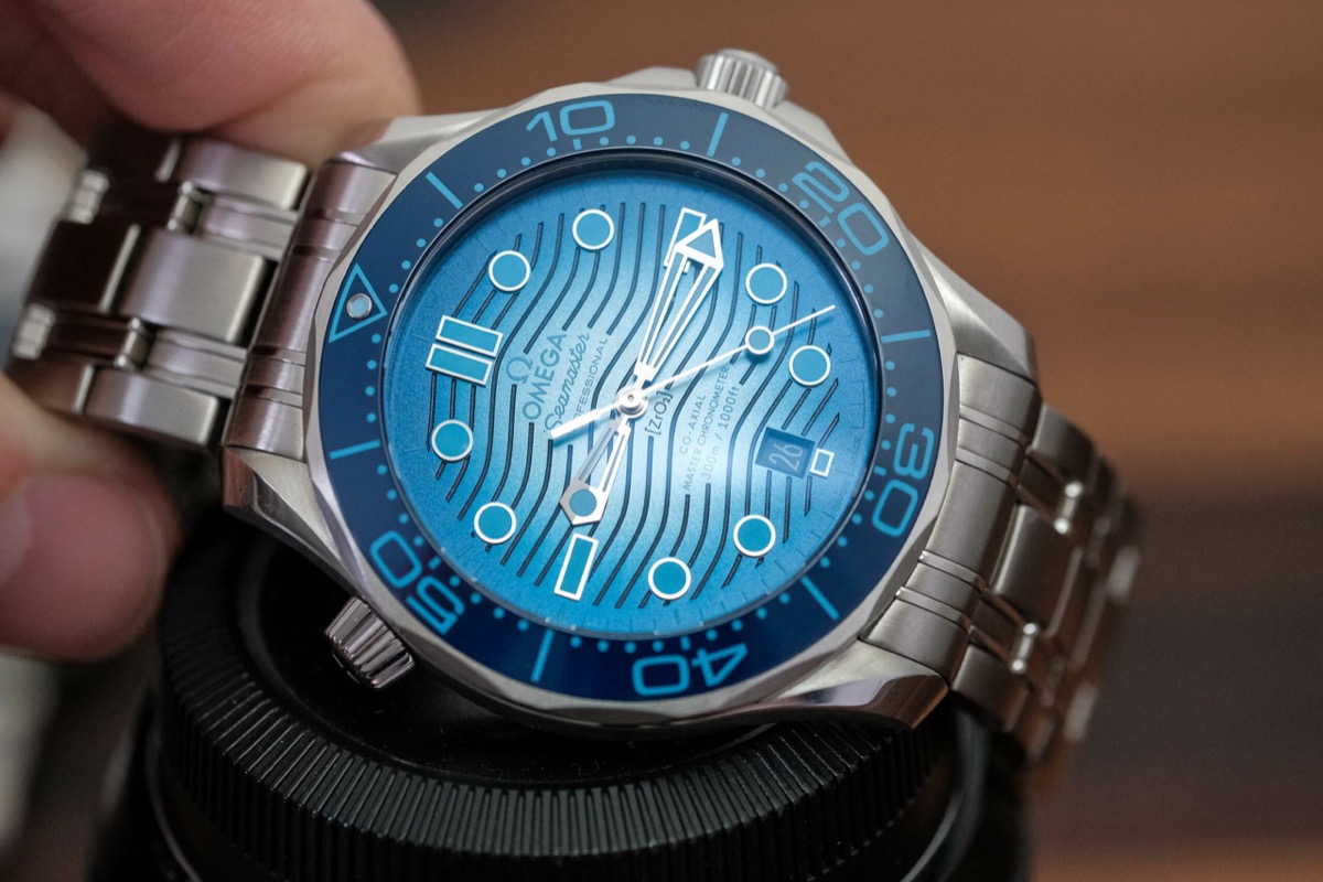 劳力士水鬼 vs 欧米茄海马300:谁才是2026年潜水表的终极选择?