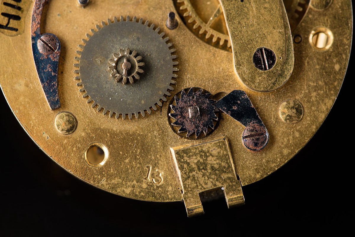 假表鉴别指南:从通用技巧到品牌细节的真假辨别全攻略